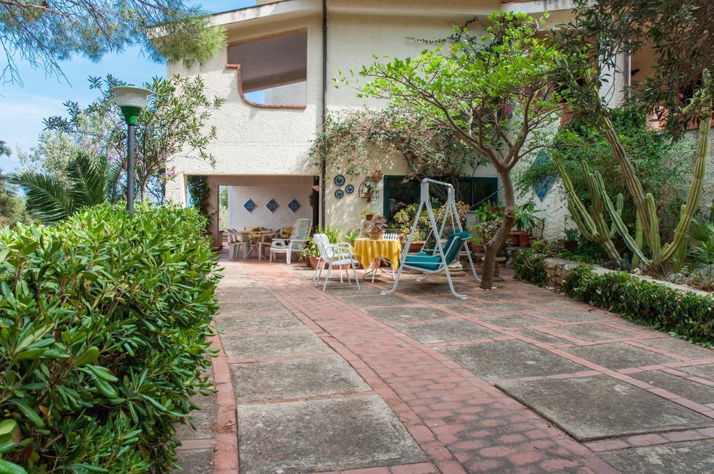 Holiday Home Cala Bianca Кастелламмаре-дель-Голфо Экстерьер фото