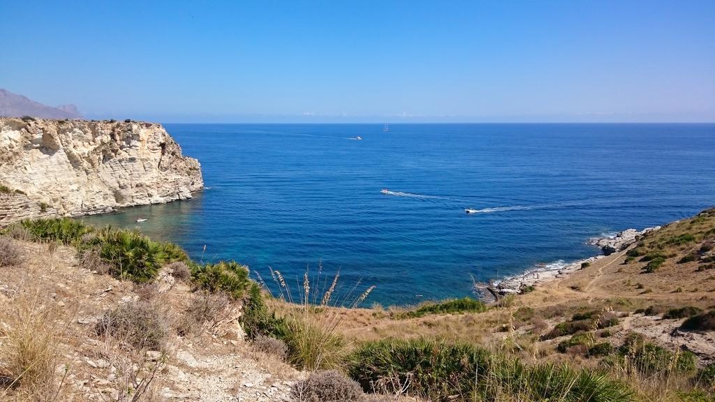 Holiday Home Cala Bianca Кастелламмаре-дель-Голфо Экстерьер фото