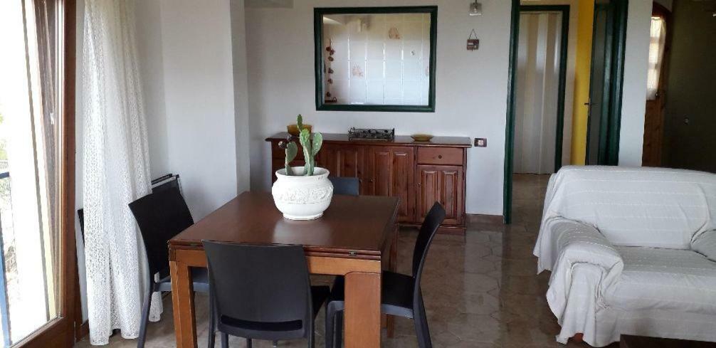 Holiday Home Cala Bianca Кастелламмаре-дель-Голфо Экстерьер фото