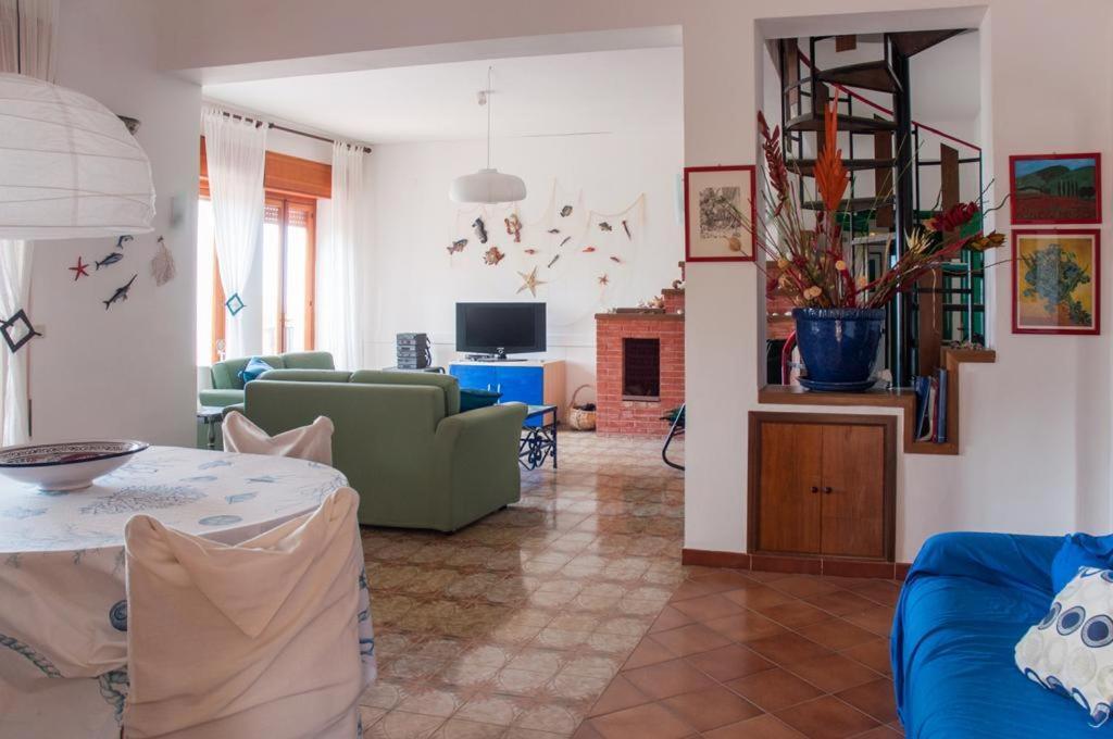 Holiday Home Cala Bianca Кастелламмаре-дель-Голфо Номер фото